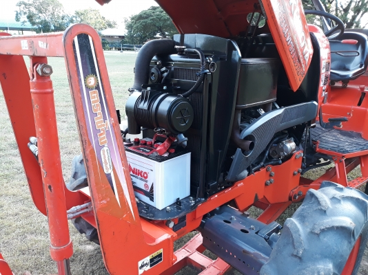 ขายรถไถL4708รถไร่ใบมีดผาล6พร้อมใช้ครับ