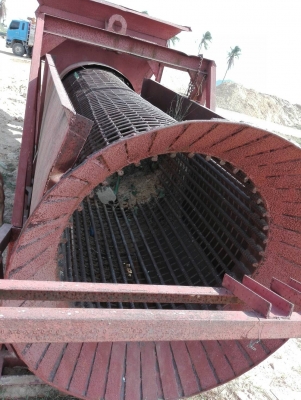 ขายเครื่องล้างทราย เหล็กหนา มีเกียร์พร้อมใช้งาน