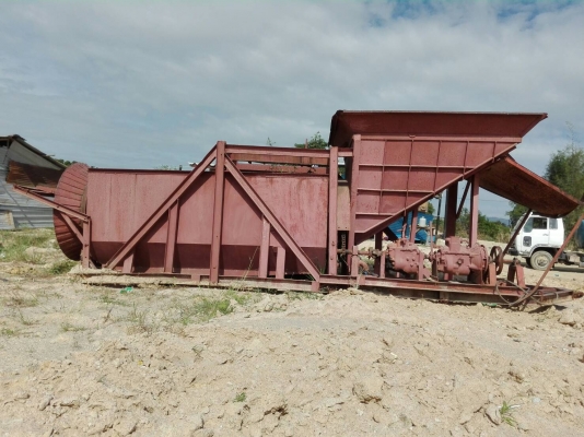 ขายเครื่องล้างทราย เหล็กหนา มีเกียร์พร้อมใช้งาน