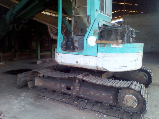 Komatsu 75 UU พร้อมตัวคีบไม้ เครื่องดี ช่วงล่างดี รถใช้งานปกติ