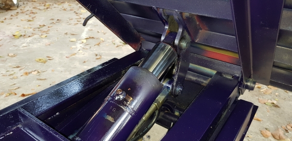 รถบรรทุกการเกษตร พร้อมใช้งาน  ราคา 33800 บาทสอบถามได้ รหัสสินค้า H1 - 2  ยกได้ 2 ระบบ ยกด้วยไฮดรอลิค