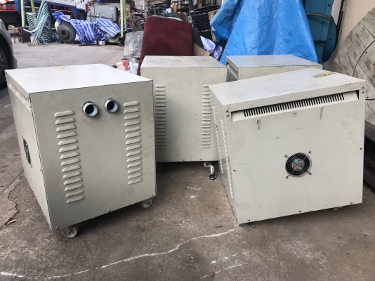 ( เหลือ 1 ตู้ครับ )ขายหม้อแปลงไฟฟ้า 20Kva ไฟเข้า 380V ไฟออก 200/220V ใช้คุมเครื่องจักรญี่ปุ่น สภาพสวยมาก พร้อมใช้งาน มี 5ตู้ครับ