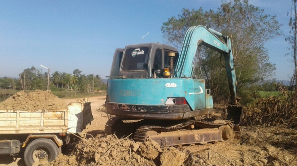 ขาย แบคโฮ KOBELCO SK60-3 เครื่องดี ปั้มดี ช่วงล่างเต็ม รถใช้งานอยู๋ เอกสารใบซื้อขาย