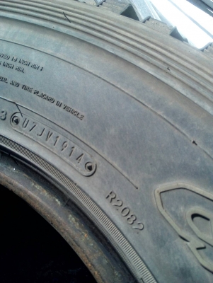 245/75R16   DUNLOP GRANDTREK M/T-2   มี 3 เส้น สวยหนา  โทร.081-427-3941  ไอดีไลน์ 0814273941