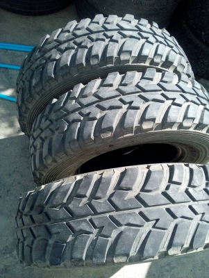 245/75R16   DUNLOP GRANDTREK M/T-2   มี 3 เส้น สวยหนา  โทร.081-427-3941  ไอดีไลน์ 0814273941