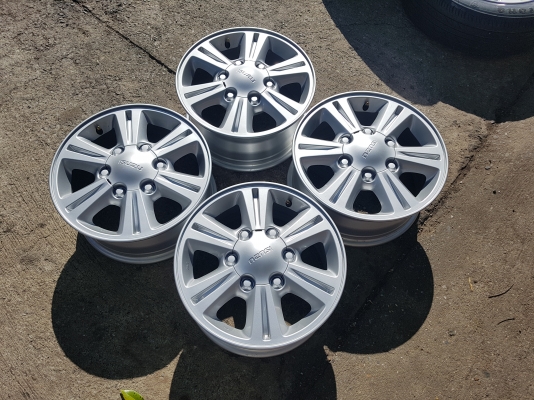 ล้อ isuzu 1.9 ขอบ 15  ถอดรถป้ายแดง