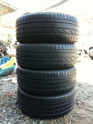 ขายยาง225/55R17 บริดจสโตน รันแฟลต ปี16 ดอกยางหนาสวยสดไม่มีปะ จำนวน 1 ชุด