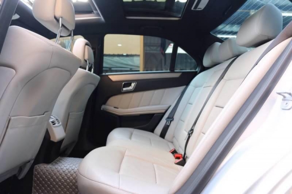 Benz w212 E250 AMG Package ปี2011