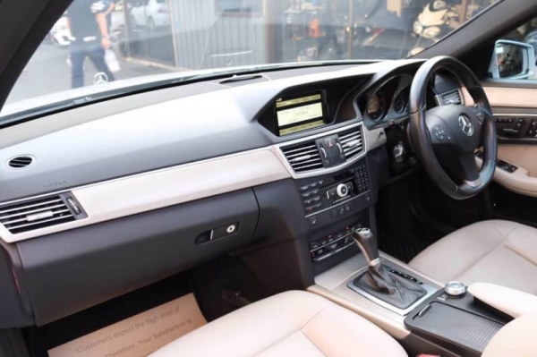 Benz w212 E250 AMG Package ปี2011