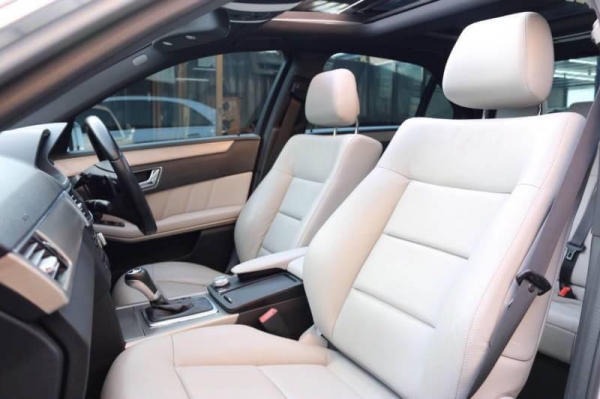 Benz w212 E250 AMG Package ปี2011