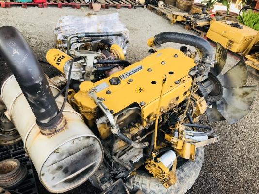 ขายเครื่องยนต์ CAT 320D สวยๆ พร้อมใช้ครับ