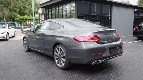 2017 Benz C250 Sport Coupe 9 เกียร์ 2017 Benz C250 Sport Coupe 9 เกียร์