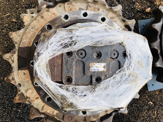 ขาย มอเตอตัวเดิน CAT320D 1คู่ สภาพสวยใช้งานน้อย