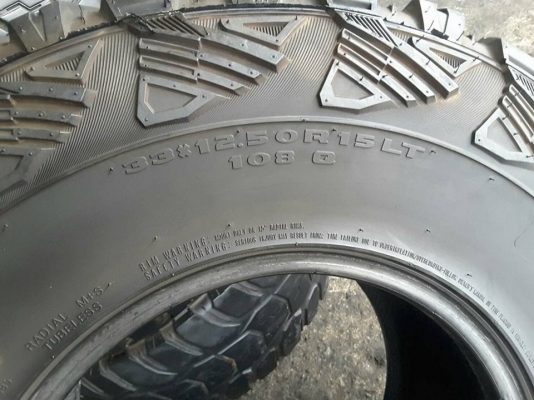 ยาง 33 นิ้ว Kumho MT 33-12.5-15 สิ้นปี12 สวยๆ 1ชุด