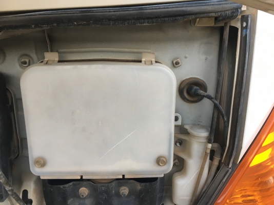 HINO MEGA 150 แรง ปี 47 ช่วงยาว 5.50 เมตร ติดเครน UNIC 3 ตัน สนใจ 089-8503558 เอ็กซ์แพร่