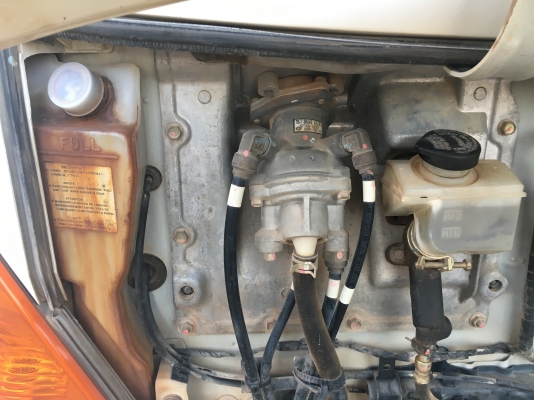 HINO MEGA 150 แรง ปี 47 ช่วงยาว 5.50 เมตร ติดเครน UNIC 3 ตัน สนใจ 089-8503558 เอ็กซ์แพร่