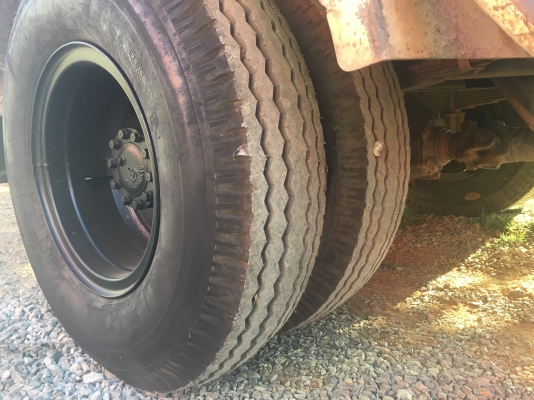 HINO MEGA 150 แรง ปี 47 ช่วงยาว 5.50 เมตร ติดเครน UNIC 3 ตัน สนใจ 089-8503558 เอ็กซ์แพร่