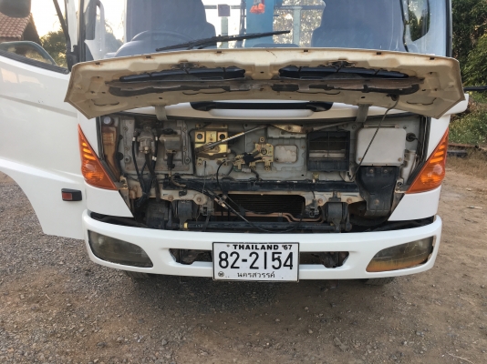 HINO MEGA 150 แรง ปี 47 ช่วงยาว 5.50 เมตร ติดเครน UNIC 3 ตัน สนใจ 089-8503558 เอ็กซ์แพร่