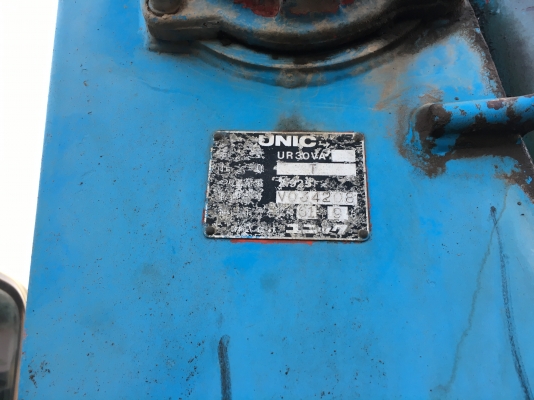 HINO MEGA 150 แรง ปี 47 ช่วงยาว 5.50 เมตร ติดเครน UNIC 3 ตัน สนใจ 089-8503558 เอ็กซ์แพร่