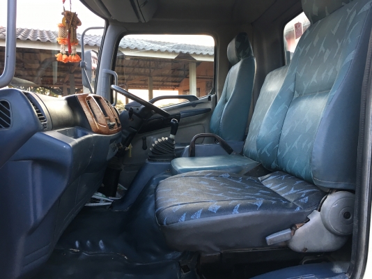 HINO MEGA 150 แรง ปี 47 ช่วงยาว 5.50 เมตร ติดเครน UNIC 3 ตัน สนใจ 089-8503558 เอ็กซ์แพร่