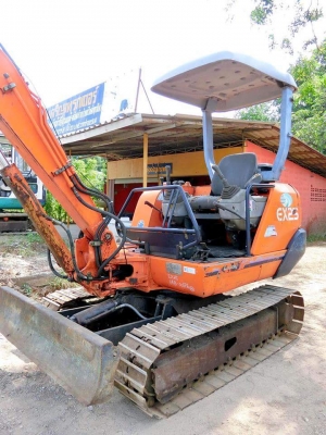 ขายรถขุด ยี่ห้อ: HITACHI แบบ: EX-25 ราคา 285,000 บาท (ต่อรองได้)   เครื่อง3สูบ ช่วงล่างแน่น100\% แทรกเหล็ก รถเก่านอกแท้ญี่ปุ่น  มีเอกสารใบอินวอย ไม่เคยใช้งานในไทย100\% รถพร้อมใช้งาน สนใจติดต่อ : โทร 099-907-9273 กิ๊ก กมลชนก , โทร 099-907-3356 ช่างบัง