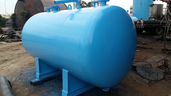 ขาย ถังลม ถังแรงดัน 2500ลิตร สวยพร้อมใช้ค่ะ