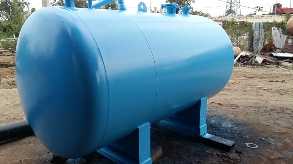 ขาย ถังลม ถังแรงดัน 2500ลิตร สวยพร้อมใช้ค่ะ