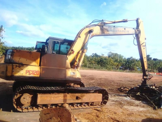 KOMATSU  PC 120-3