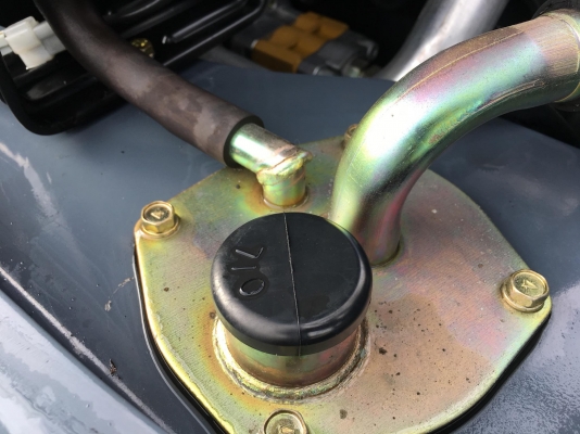 ขายรถโฟล์คลิฟท์ตักยางพาราตักทะลายปาล์ม