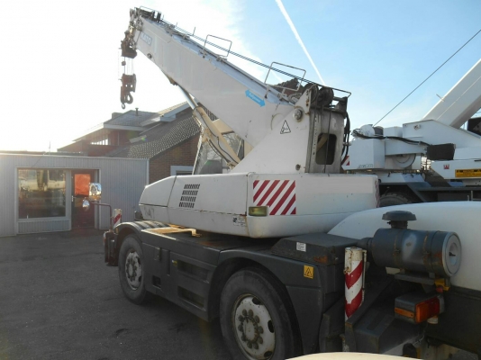 ขาย รถเครน kato 10 ตัน จำหน่าย รถ เครื่องจักร อุปกรณ์ทุกชนิด นำเข้า100\% ราคาถูก eurotec 0818176901