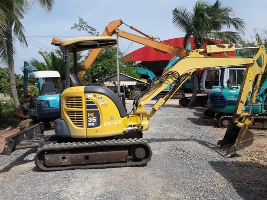 มาใหม่จ้า...KOMATSU PC35MR-2  เก่าญี่ปุ่นแท้  สภาพสวย  4,XX  ชั่วโมง  เดิมๆๆ  ยังไม่เคยใช้งานในไทย  ลองระบบกันได้ทุกวัน โทร  089-3818694  ดวงนภา