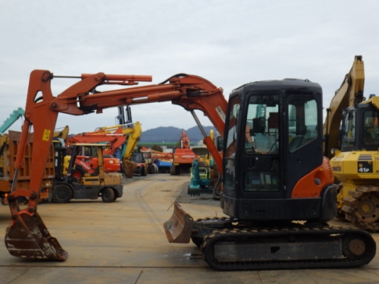 ZX55UR  รุ่นใหม่เก่าญี่ปุ่นแท้ตู้เก๋งมีแอรพร้อมสวยงามจริงๆ