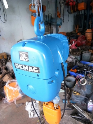 รอกไฟฟ้ามือสอง DEMAGขนาด 2 ตัน ไฟ 380 V. โซ่ เข้ามาใหม่ 5 ตัว เหลืออีกแค่ 4 ตัวเท่านั้นครับราคาไม่แร