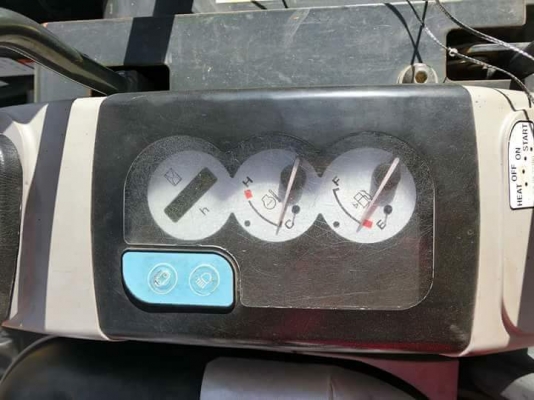 ขายรถขุด ยี่ห้อ: KOMATSU แบบ: PC50MR-2 สเป๊กศูนย์ สภาพเดิมๆจากญี่ปุ่น  คอนโทนสั้นปั้มนิ้ว  ราคา 620,000 บาท (ต่อรองได้)   เครื่อง4สูบ ช่วงล่างแน่น100\% แทรกเหล็ก รถเก่านอกแท้ญี่ปุ่น  มีเอกสารใบอินวอย ไม่เคยใช้งานในไทย100\% รถพร้อมใช้งาน สนใจติดต่อ : 099-907