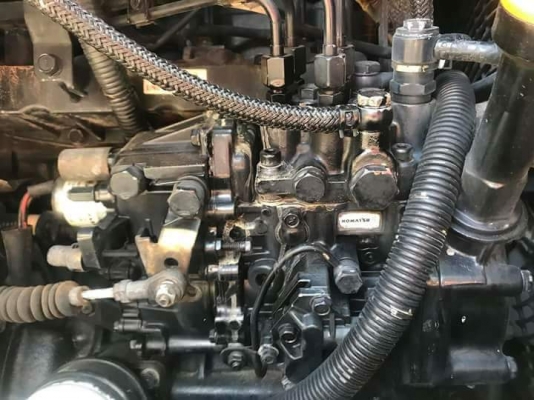 ขายรถขุด ยี่ห้อ: KOMATSU แบบ: PC50MR-2 สเป๊กศูนย์ สภาพเดิมๆจากญี่ปุ่น  คอนโทนสั้นปั้มนิ้ว  ราคา 620,000 บาท (ต่อรองได้)   เครื่อง4สูบ ช่วงล่างแน่น100\% แทรกเหล็ก รถเก่านอกแท้ญี่ปุ่น  มีเอกสารใบอินวอย ไม่เคยใช้งานในไทย100\% รถพร้อมใช้งาน สนใจติดต่อ : 099-907