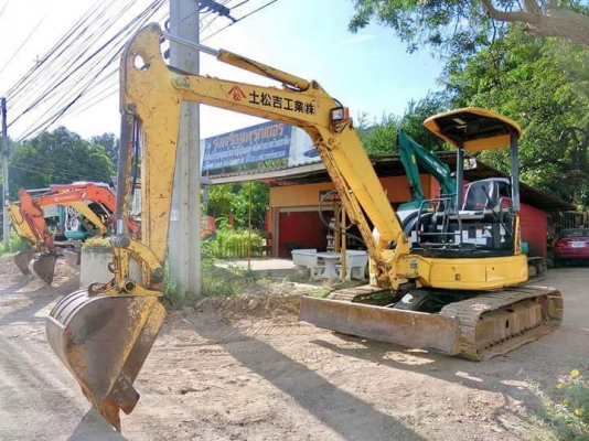 ขายรถขุด ยี่ห้อ: KOMATSU แบบ: PC50MR-2 สเป๊กศูนย์ สภาพเดิมๆจากญี่ปุ่น  คอนโทนสั้นปั้มนิ้ว  ราคา 620,000 บาท (ต่อรองได้)   เครื่อง4สูบ ช่วงล่างแน่น100\% แทรกเหล็ก รถเก่านอกแท้ญี่ปุ่น  มีเอกสารใบอินวอย ไม่เคยใช้งานในไทย100\% รถพร้อมใช้งาน สนใจติดต่อ : 099-907