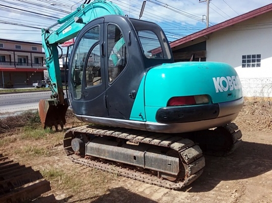 ขายรถขุดนำเข้าจากประเทศญี่ปุ่น kobelco sk 60-2 สนใจติดต่อสอบถาม 092-3309229 อีด