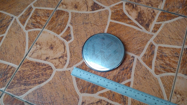 โลโก้ VW แท้ แบบโลหะ ตัวใหญ่