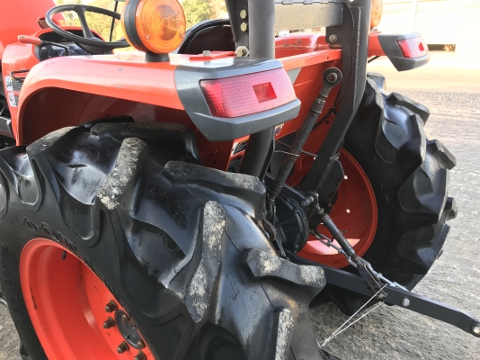 ขายL4708DT พร้อมใบดันดิน+ผาน6ช้าง รถ644ชั่วโมงราคา425000฿ โทร0620406779