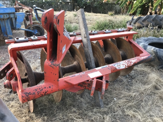 ขายL4708DT พร้อมใบดันดิน+ผาน6ช้าง รถ644ชั่วโมงราคา425000฿ โทร0620406779