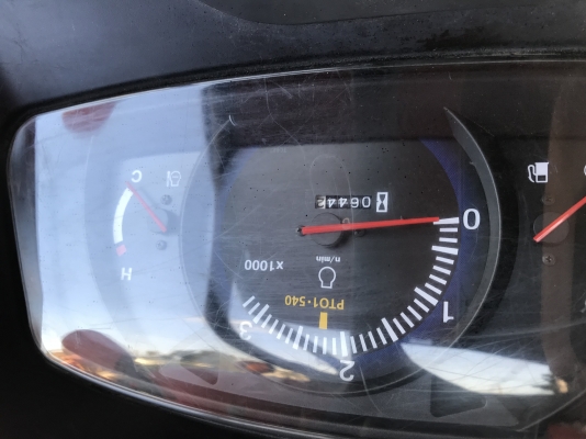 ขายL4708DT พร้อมใบดันดิน+ผาน6ช้าง รถ644ชั่วโมงราคา425000฿ โทร0620406779