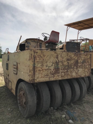 รถบด KAWAZAKI KR15