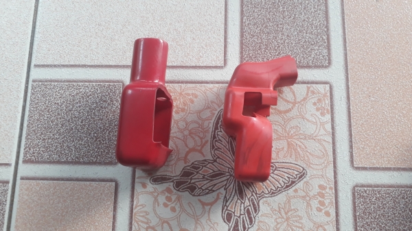 ยางหุ้มขั้วแบตรถยนต์ จากญี่ปุ่น