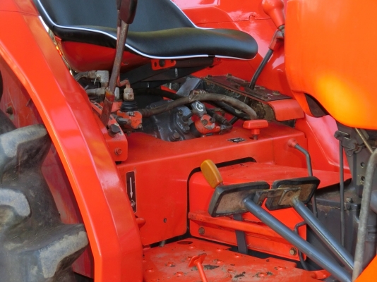 เข้าใหม่  L3408 อุปกรณ์ 3 ชิ้น ใบดันหน้า+ผาน6+โรตารี่  ราคา180000บาท สนใจติดต่อสอบถาม 0906910337 ร้าน ส.เจริญแทรกเตอร์ อ.บางระกำ จ.พิษณุโ