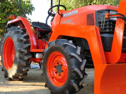 เข้าใหม่  L3408 อุปกรณ์ 3 ชิ้น ใบดันหน้า+ผาน6+โรตารี่  ราคา180000บาท สนใจติดต่อสอบถาม 0906910337 ร้าน ส.เจริญแทรกเตอร์ อ.บางระกำ จ.พิษณุโ