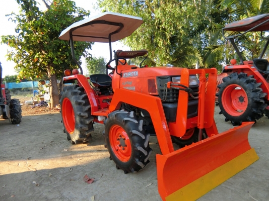 เข้าใหม่  L3408 อุปกรณ์ 3 ชิ้น ใบดันหน้า+ผาน6+โรตารี่  ราคา180000บาท สนใจติดต่อสอบถาม 0906910337 ร้าน ส.เจริญแทรกเตอร์ อ.บางระกำ จ.พิษณุโ