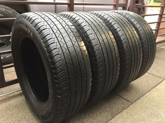 ยาง Michelin 265 60 18 ปี17 ดอกเต็ม ไม่มีปะ เนื้อนิ่มๆ ใช้ยาว ราคาไม่แพง