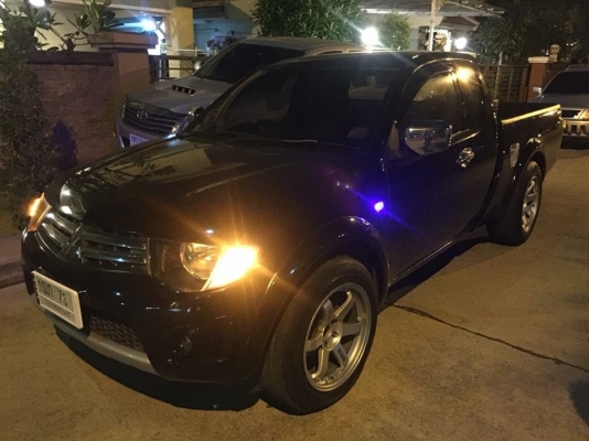 ยาง Michelin 265 60 18 ปี17 ดอกเต็ม ไม่มีปะ เนื้อนิ่มๆ ใช้ยาว ราคาไม่แพง ยาง Michelin 265 60 18 ปี17 ดอกเต็ม ไม่มีปะ เนื้อนิ่มๆ ใช้ยาว ราคาไม่แพง