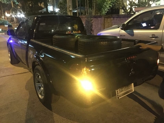 ยาง Michelin 265 60 18 ปี17 ดอกเต็ม ไม่มีปะ เนื้อนิ่มๆ ใช้ยาว ราคาไม่แพง ยาง Michelin 265 60 18 ปี17 ดอกเต็ม ไม่มีปะ เนื้อนิ่มๆ ใช้ยาว ราคาไม่แพง