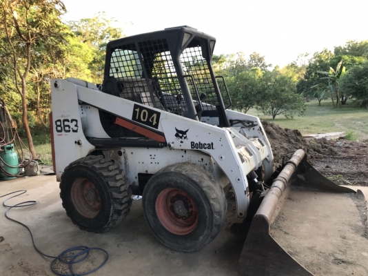 ขายรถตัก BOBCAT ราคา 260,000 บาทะร้อมใช้ต่อรอง  0967428942 สระบุรี